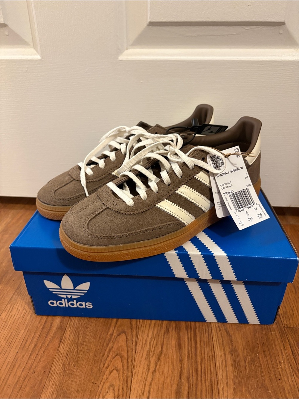 adidas Women’s Handball Spezial Sneakers - Brown with White Stripes